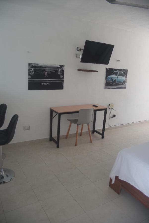 Departamentos Internazionale Apartment Merida Bagian luar foto